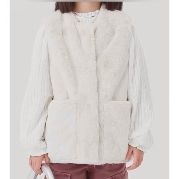 Zara Kids Other - ZARA Girls Faux Fur Vest Cream Color - size 11-12